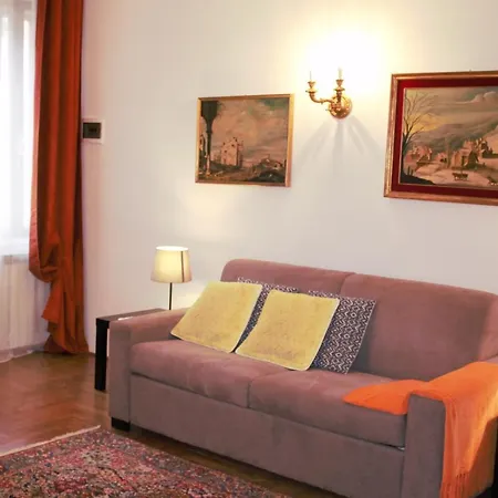 Salute Apartment